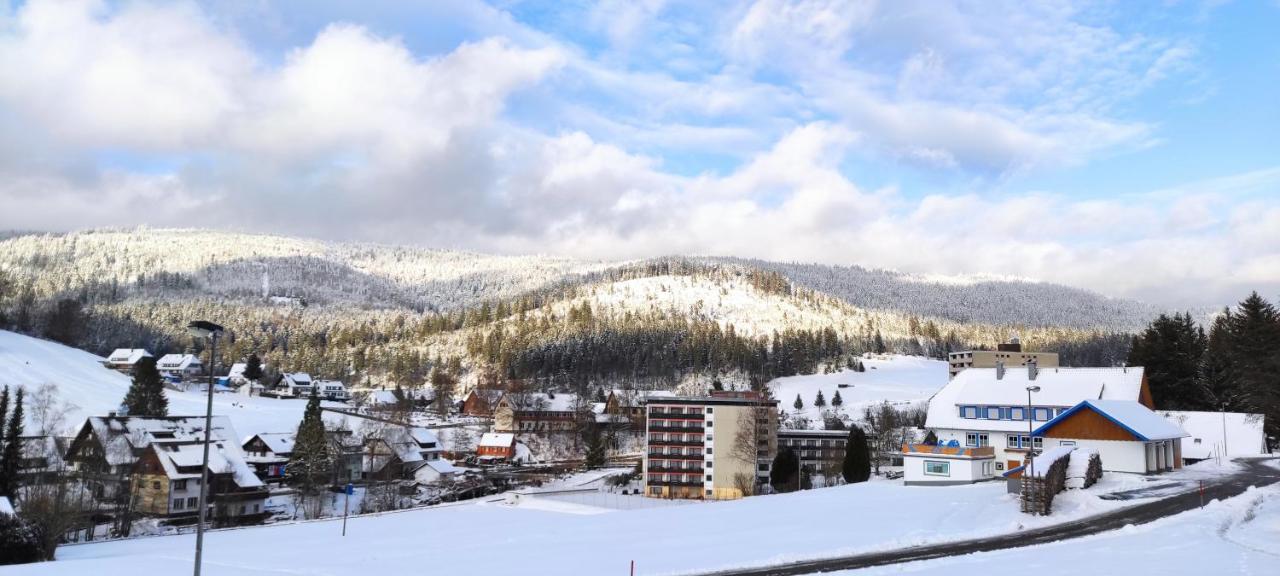 Ferienwohnung "Hirschlein" Im Schwarzwald 바이에르스브론 외부 사진